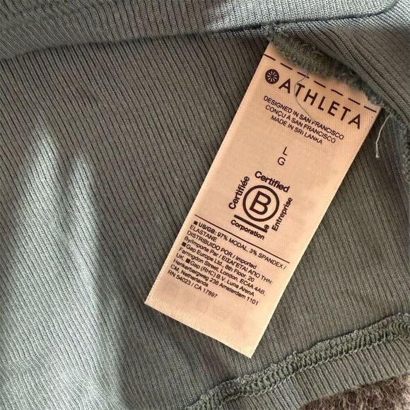 Athleta Women's Short Sleeve Tee Blue Size L Casual Crew Neck - Picture 4 of 5